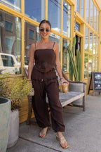 brown balloon pant and tank on jessie