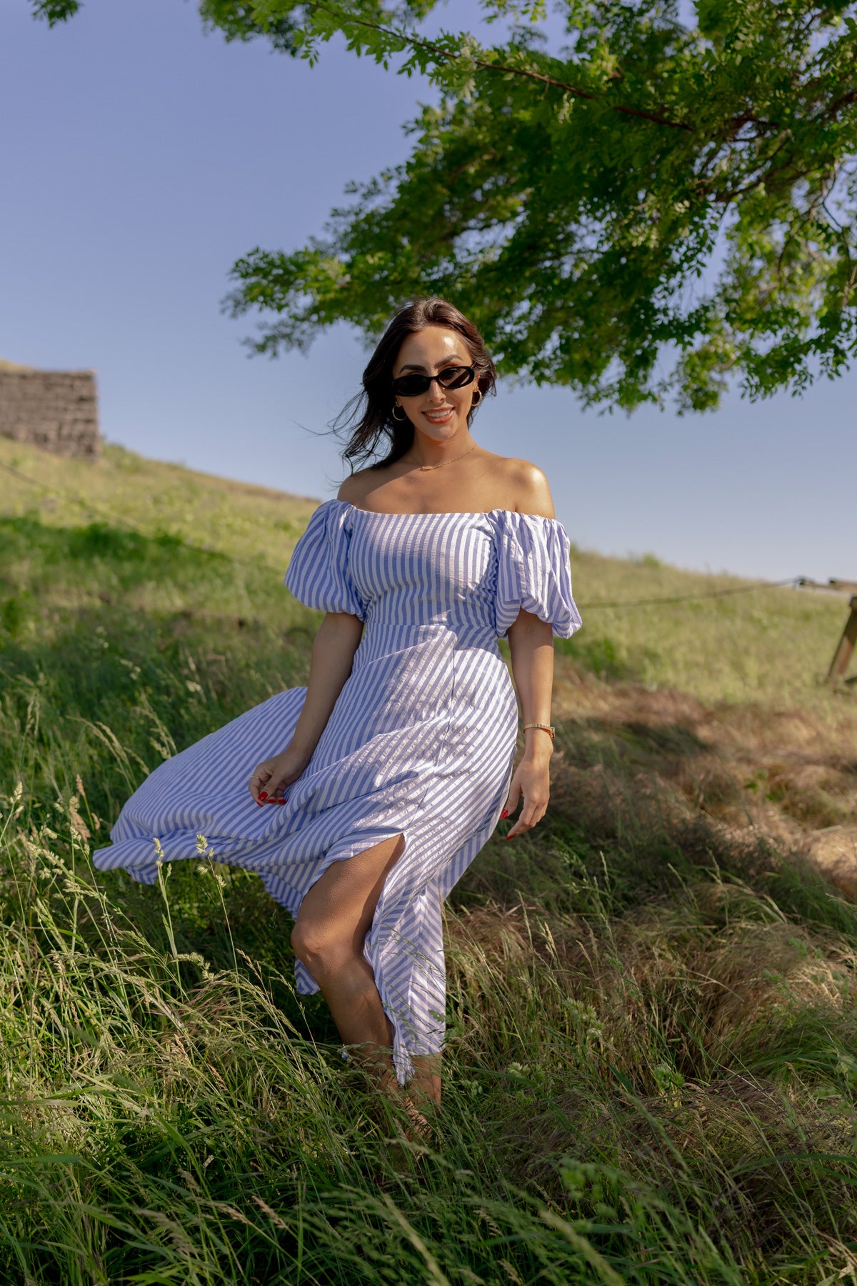 BLUE AND WHITE STRIPED MIDI DRESS