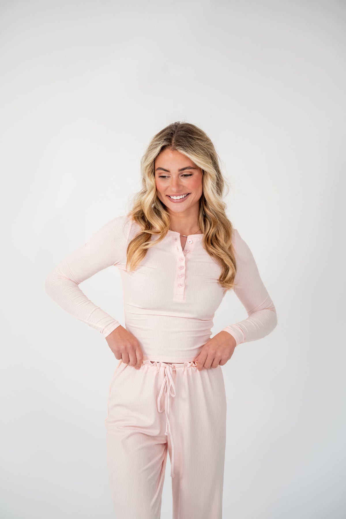 BLUSH LONG SLEEVE FITTED HENLEY