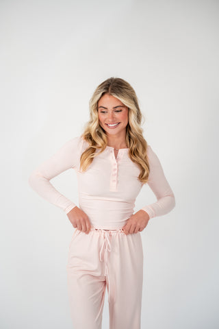 BLUSH LONG SLEEVE FITTED HENLEY