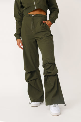 Model wearing the Run Down jogger with bungees.