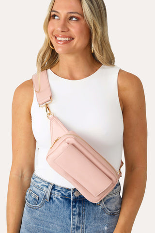 MODEL WEARING BLUSH SQUARE FANNY PACK