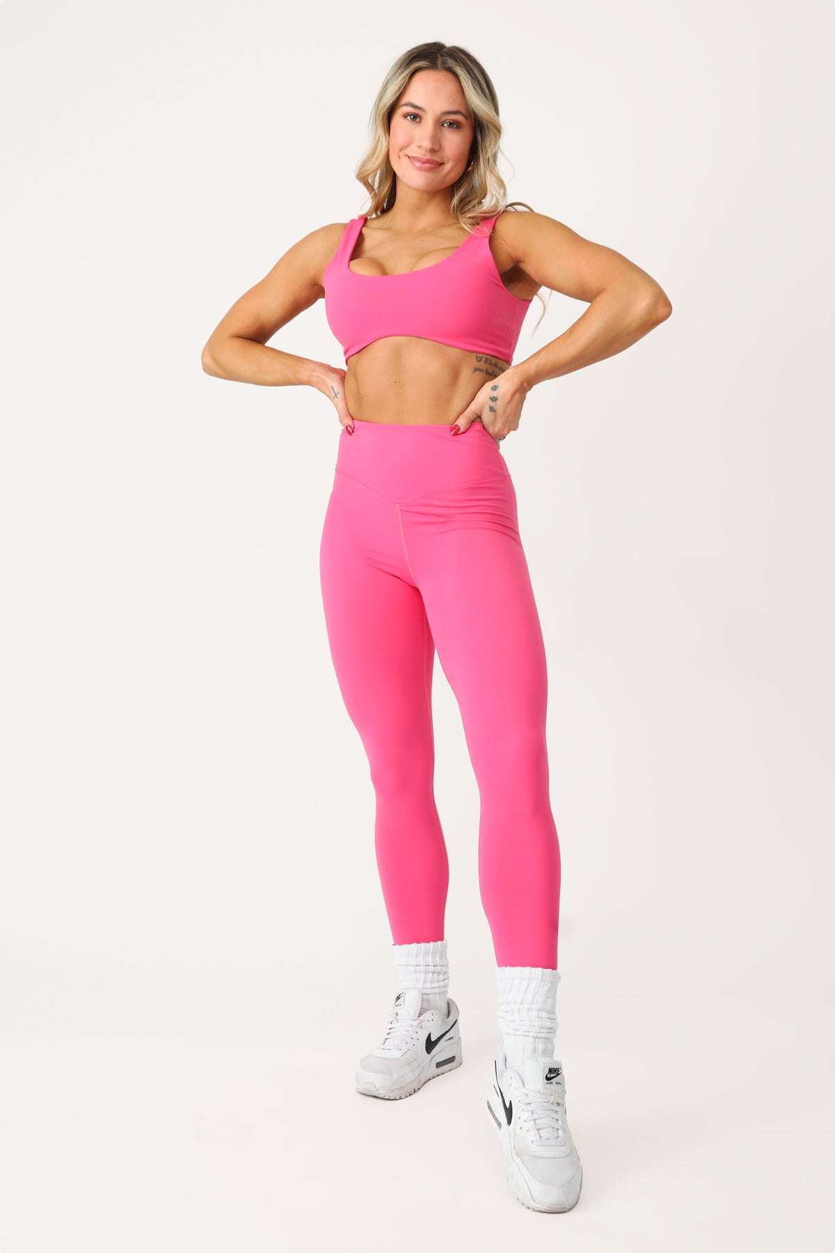 Siriano Sport 7/8 Length Leggings in Pink | Christian Siriano