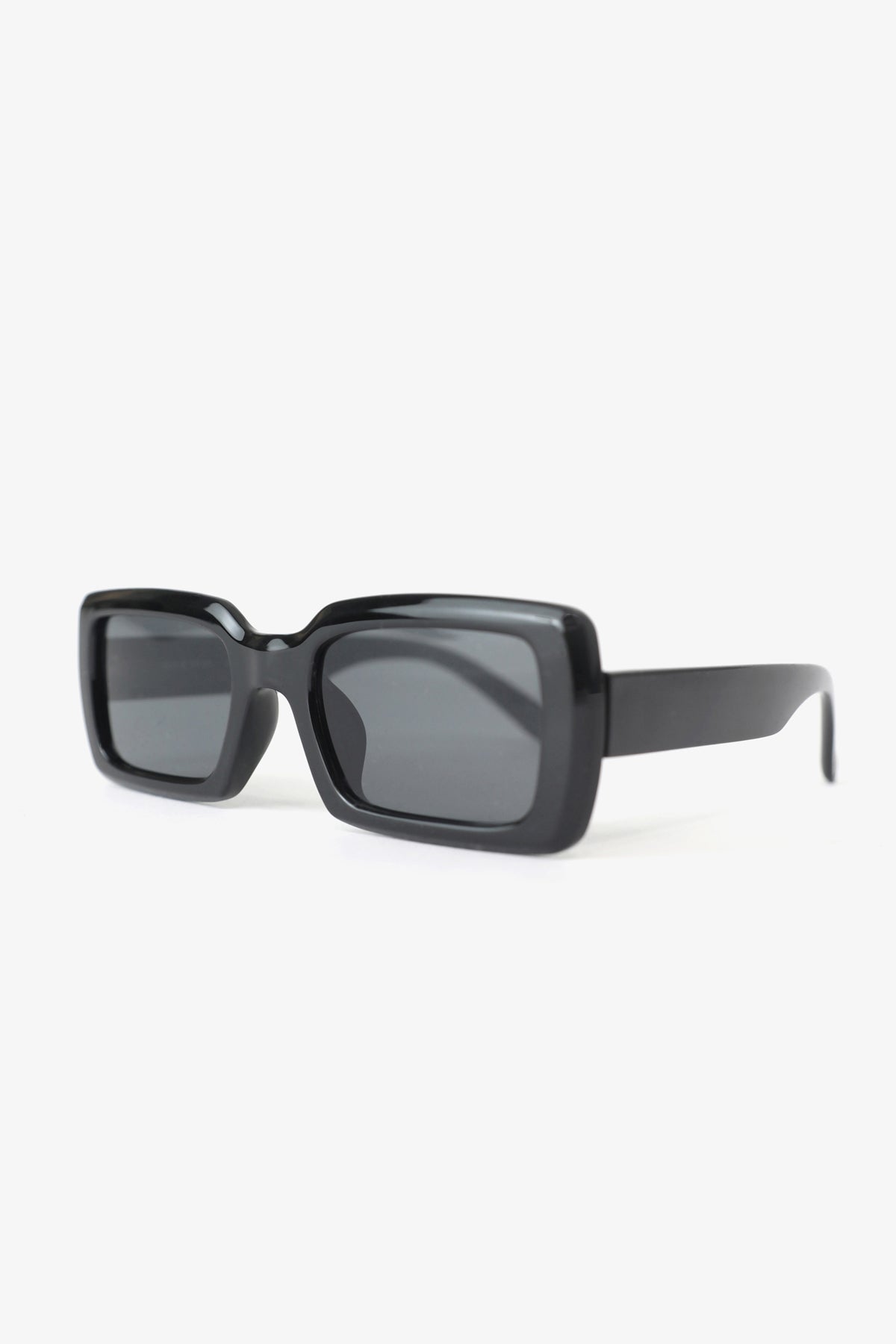The Ali black square sunglasses.